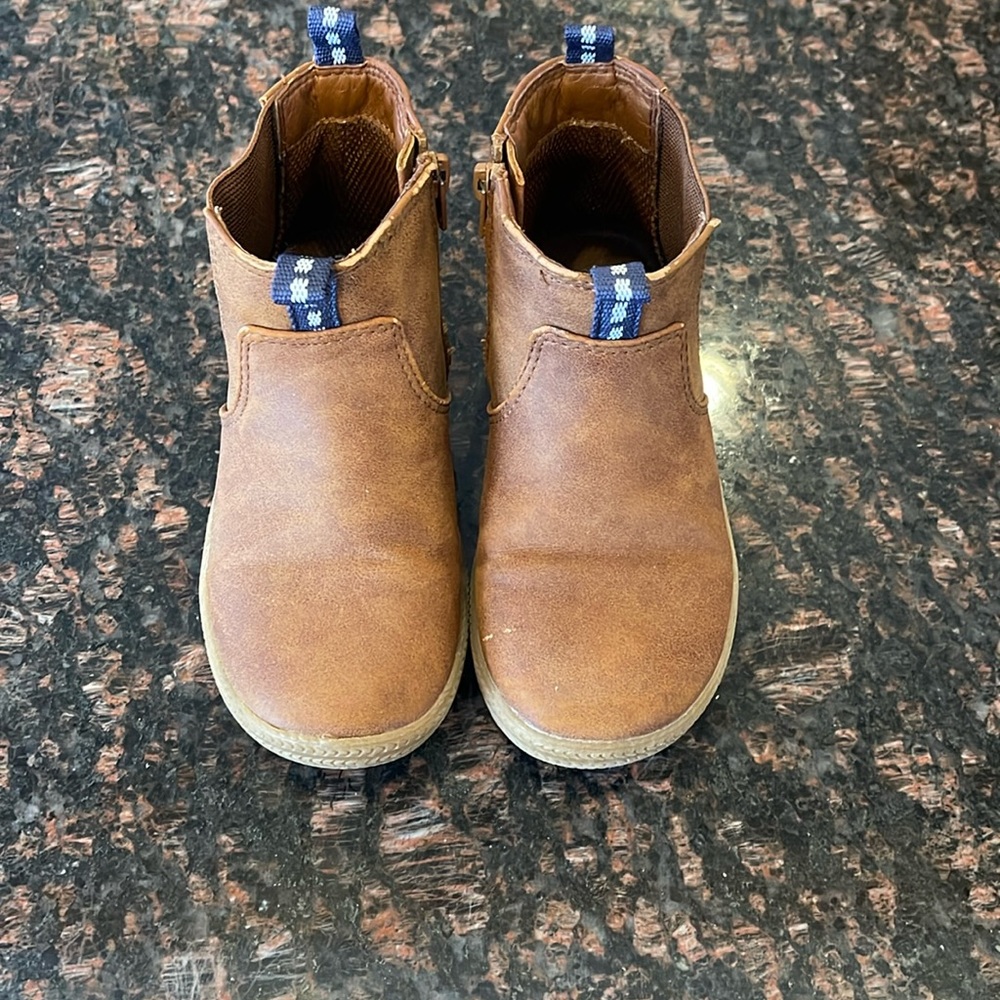 Little boys Cat&Jack boots, size 10.